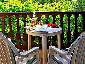 Hotel De L'étang Bleu