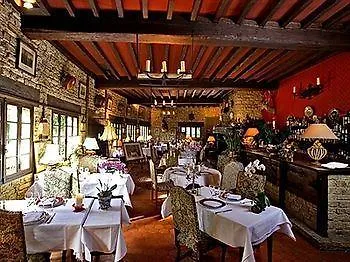 De L'étang Bleu Hotel