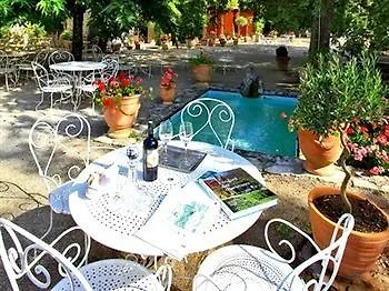 Hotel De L'étang Bleu 3*