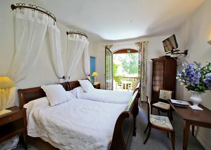 De L'étang Bleu 3* Vieux-Mareuil